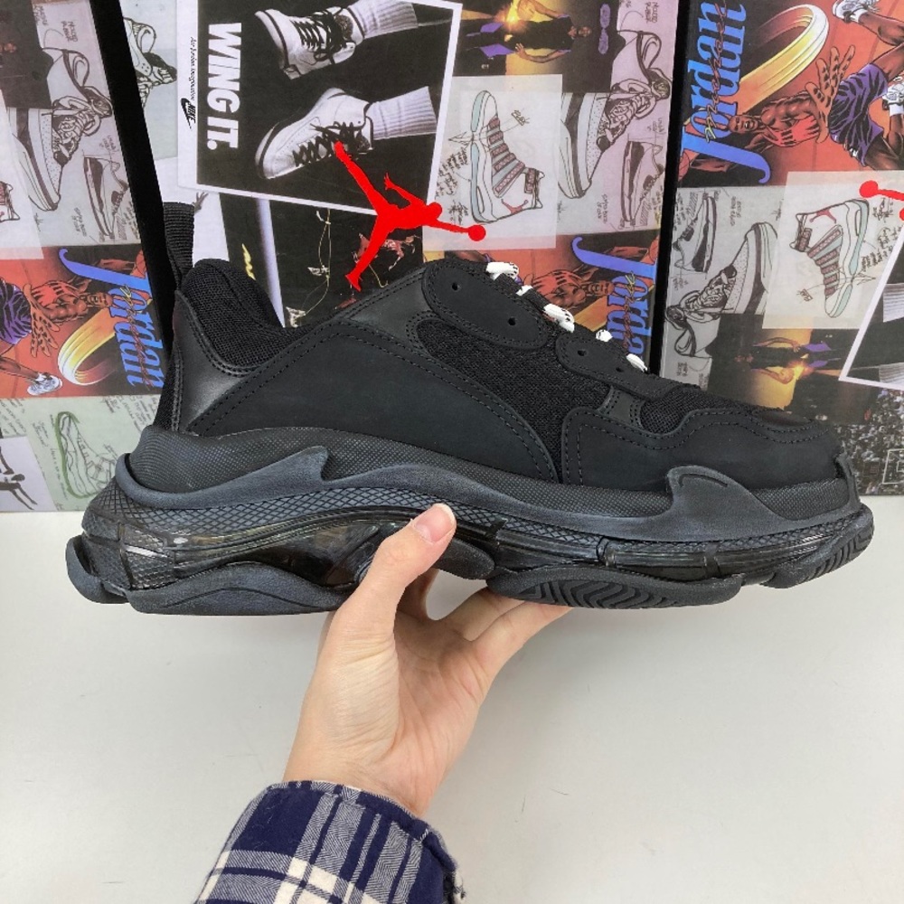 Balenciaga size 42 US 9